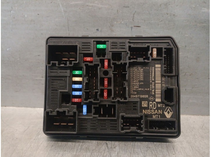 Recambio de caja reles / fusibles para dacia sandero iii 1.0 tce 90 referencia OEM IAM 284B71965R  