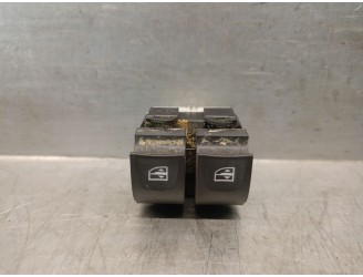 Recambio de mando elevalunas delantero izquierdo para dacia sandero iii 1.0 tce 90 referencia OEM IAM 254112588R 254112588R 