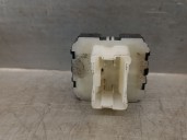 Replacement front left window lift control for Dacia Sandero III 1.0 TCe 90 OEM IAM reference 254112588R 254112588R 