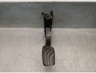 Recambio de potenciometro pedal para dacia sandero iii 1.0 tce 90 referencia OEM IAM 180100879R 180100912R 6PV01290205 HELLA