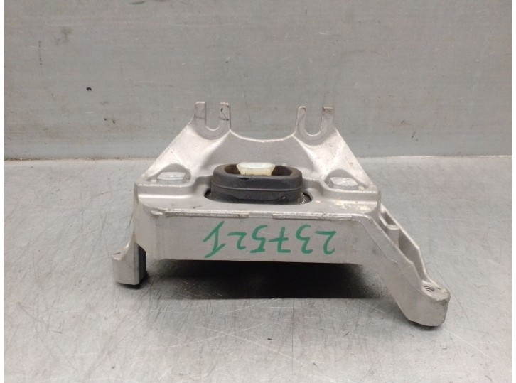 Replacement left engine mount for Dacia Sandero III 1.0 TCe 90 OEM IAM reference 112535643R 112535643R 