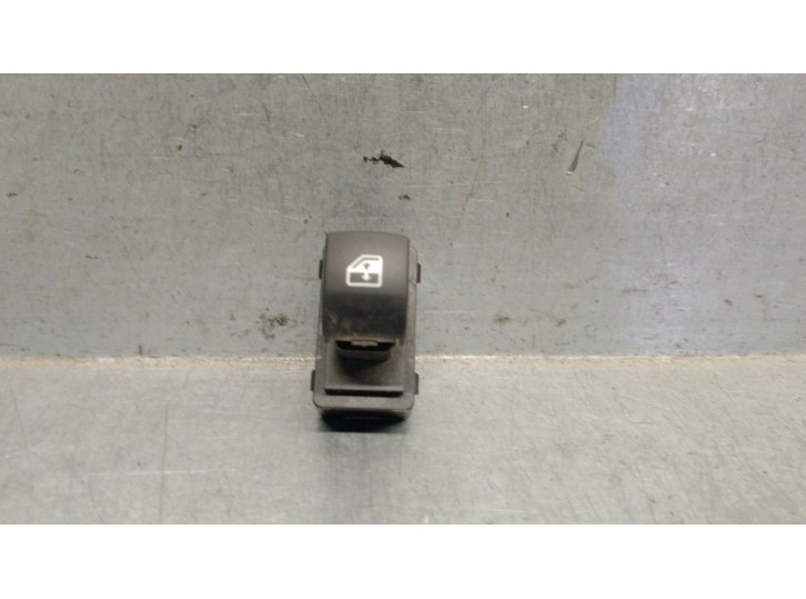 Recambio de mando elevalunas trasero derecho para jeep compass (mp, m6, mv, m7) 2.0 crd 4x4 referencia OEM IAM 6BZ31LXHAA 6BZ31L