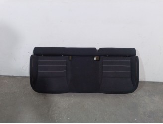 Recambio de asientos traseros para dacia sandero iii 1.0 tce 90 referencia OEM IAM 883115857R 883115857R 