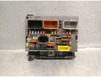 Recambio de caja reles / fusibles para peugeot 3008 i monospace (0u_) 1.6 hdi referencia OEM IAM 9667044980 DELPHI