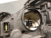 Recambio de faro derecho para peugeot 3008 i monospace (0u_) 1.6 hdi referencia OEM IAM 9682519080 6206N9 VALEO