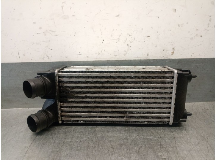 Recambio de intercooler para peugeot 3008 i monospace (0u_) 1.6 hdi referencia OEM IAM 9656503980 0384L4 992507ME VALEO