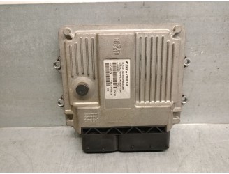 Recambio de centralita motor uce para fiat doblo 1.3 16v jtd cat referencia OEM IAM 51880748  MAGNETI