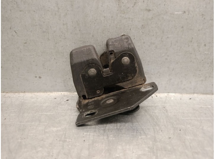 Replacement trunk / tailgate lock for Fiat Doblo 1.3 16v JTD CAT OEM IAM reference 51908208 51908208 