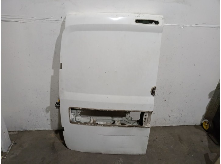 Recambio de puerta trasera izquierda para fiat doblo 1.3 16v jtd cat referencia OEM IAM 51811388 51811388 