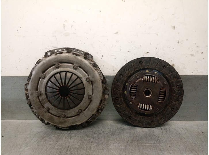 Recambio de kit embrague para peugeot 407 2.2 cat referencia OEM IAM 2004CW 2004CW 3082000756 SACHS