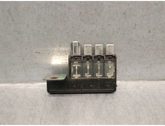 Recambio de caja reles / fusibles para hyundai tucson (tl, tle) 1.7 crdi referencia OEM IAM 1898009700 