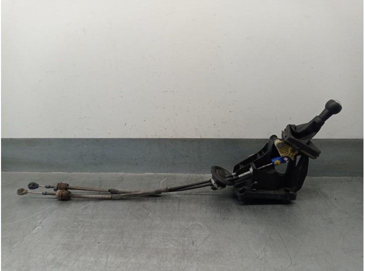 Recambio de palanca cambio para peugeot 308 1.6 16v referencia OEM IAM 9684581680 2400FY 0111200073