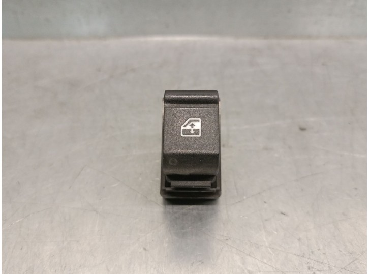 Recambio de mando elevalunas delantero derecho para fiat ducato furgoneta (250_) 140 natural power referencia OEM IAM 735676519 