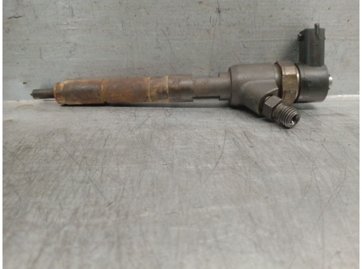 Recambio de inyector para fiat panda (169) 1.3 jtd cat referencia OEM IAM 0445110083 0445110083 