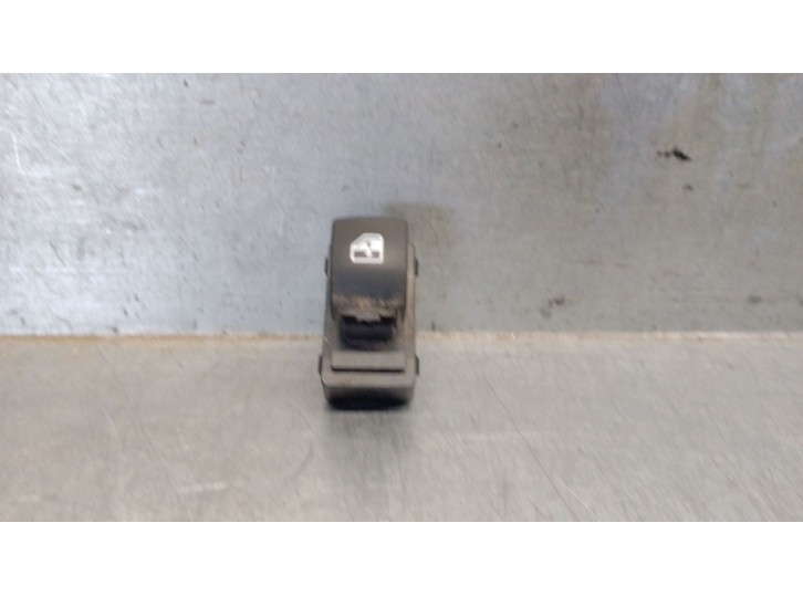 Replacement rear left window switch for Jeep Compass (MP, M6, MV, M7) 2.0 CRD 4x4 OEM IAM reference 6BZ30LXHAA 6BZ3