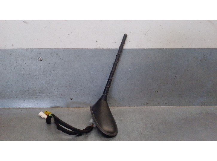 Recambio de antena para jeep compass (mp, m6, mv, m7) 2.0 crd 4x4 referencia OEM IAM P68320426AA 68320426AA MOPAR