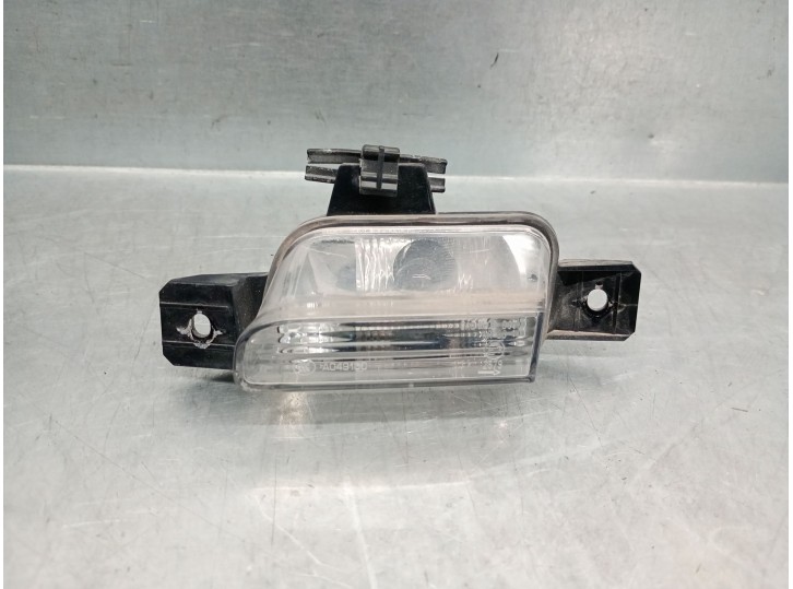 Recambio de piloto marcha atras para volkswagen tiguan (5n_) 2.0 tdi referencia OEM IAM 5N0941072 5N0941072 