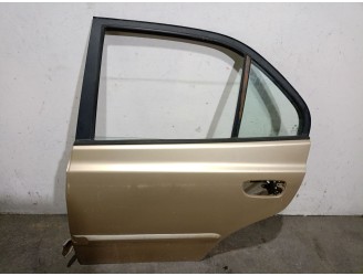 Recambio de puerta trasera izquierda para hyundai accent (lc) 1.5 crdi cat referencia OEM IAM 7700325030 7700325030 