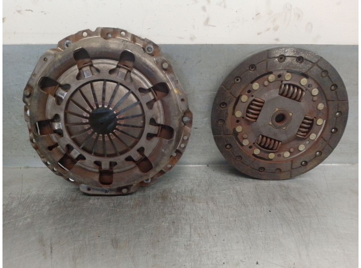 Recambio de kit embrague para fiat panda (169) 1.3 jtd cat referencia OEM IAM 71749918 71749918 