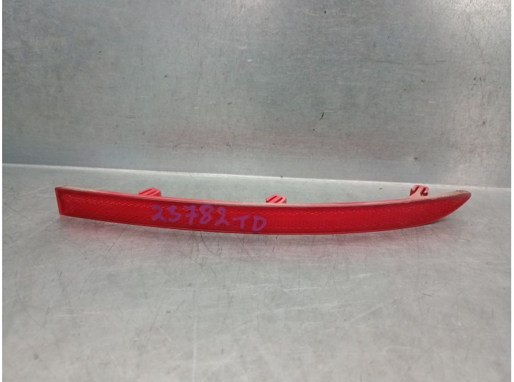 Recambio de piloto trasero derecho paragolpes para volkswagen tiguan (5n_) 2.0 tdi referencia OEM IAM 5N0945106 5N0945106 