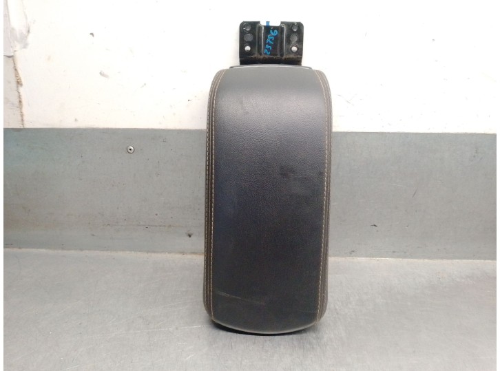 Recambio de apoyabrazos central para jeep compass (mp, m6, mv, m7) 2.0 crd 4x4 referencia OEM IAM 5ZK07LT5AB 5ZK07LT5AB 