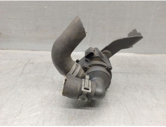 Recambio de bomba agua para seat leon (1p1) 1.6 tdi referencia OEM IAM 5N0965561  701713181 PIERBURG