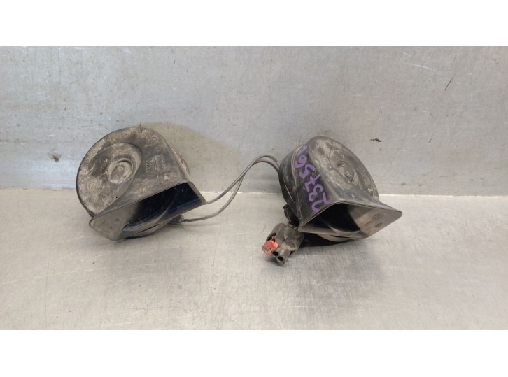 Recambio de claxon para jeep compass (mp, m6, mv, m7) 2.0 crd 4x4 referencia OEM IAM 68257521AB 68257521AB 