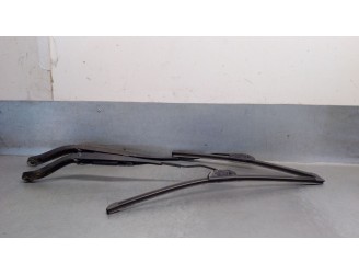 Recambio de brazo limpia delantero derecho para jeep compass (mp, m6, mv, m7) 2.0 crd 4x4 referencia OEM IAM 89813772 68359566AB