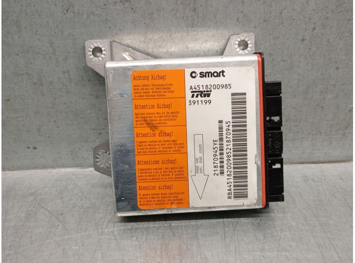 Recambio de centralita airbag para smart coupe 1.0 cat referencia OEM IAM A4518200985  TRW
