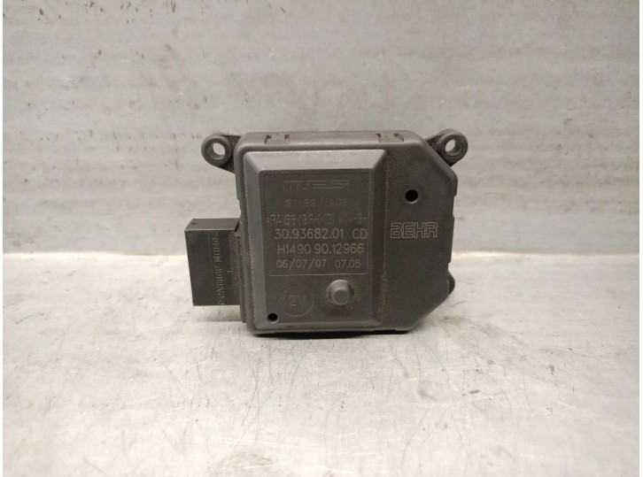 Recambio de motor apertura trampillas climatizador para smart coupe 1.0 cat referencia OEM IAM 309368201  BEHR