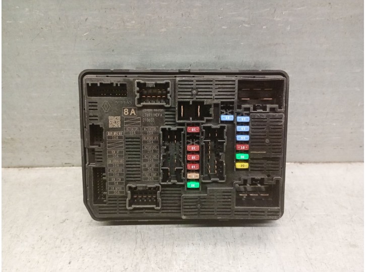 Recambio de caja reles / fusibles para dacia sandero iii 1.0 tce 90 referencia OEM IAM 284B64435R 284B64435R 