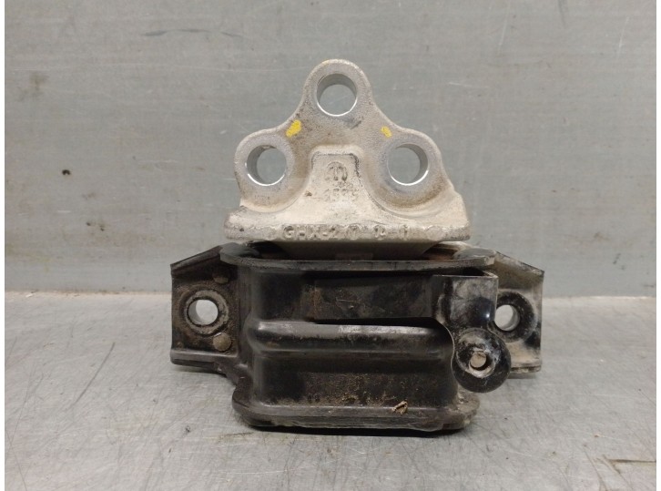 Recambio de soporte motor para jeep compass (mp, m6, mv, m7) 2.0 crd 4x4 referencia OEM IAM P68253031AC 68253031AC 