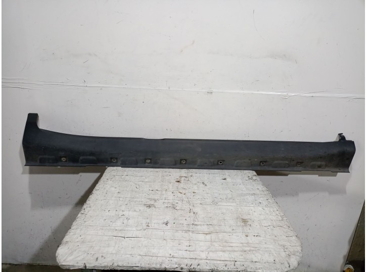 Recambio de faldon lateral para mg zs suv (azs1) 1.0 t-gdi referencia OEM IAM 529307997  10252401