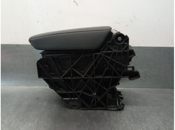 Recambio de apoyabrazos central para seat leon sp kl / sfdxdex0 1.5 leon sp referencia OEM IAM 5FA864207C 5FA864207C 