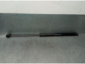 Replacement trunk / tailgate lift supports for Seat Leon SP KL / SFDXDEX0 1.5 Leon SP OEM IAM reference 5FE827550A 5FE827550