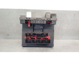 Recambio de caja reles / fusibles para audi a3 (8p) 1.9 tdi referencia OEM IAM 8P0907279A 8P0907279D BOSCH