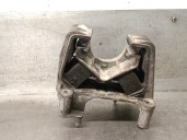 Replacement engine mount for Opel Vectra B sedan 1.8 16V cat OEM IAM reference 90539069 5682512 
