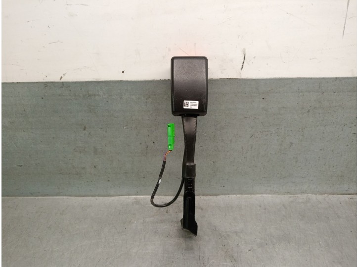 Replacement right front seatbelt buckle for Volvo XC40 (536) D4 AWD OEM IAM reference 31462805 31462805 
