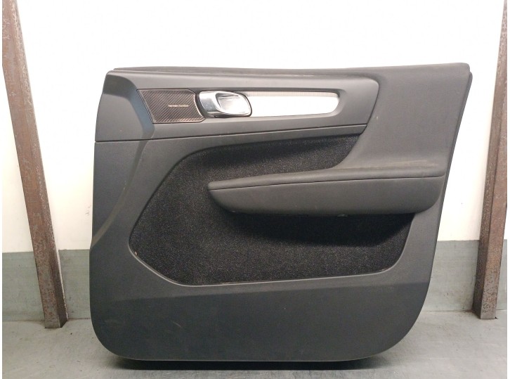 Recambio de guarnecido puerta delantera derecha para volvo xc40 (536) d4 awd referencia OEM IAM 31479743 31479743 