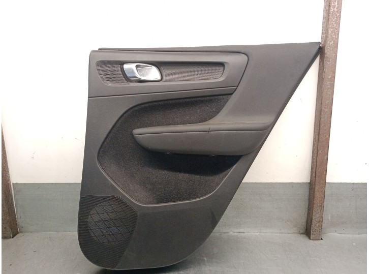 Recambio de guarnecido puerta trasera derecha para volvo xc40 (536) d4 awd referencia OEM IAM 31407710 31407710 