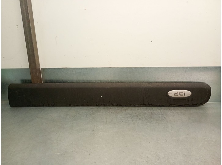 Recambio de moldura para renault kangoo (f/kc0) 1.5 dci diesel referencia OEM IAM 8200038177 8200077540 