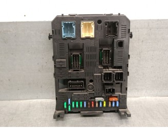 Recambio de caja reles / fusibles para peugeot 3008 i monospace (0u_) 1.6 hdi referencia OEM IAM 9664059080 