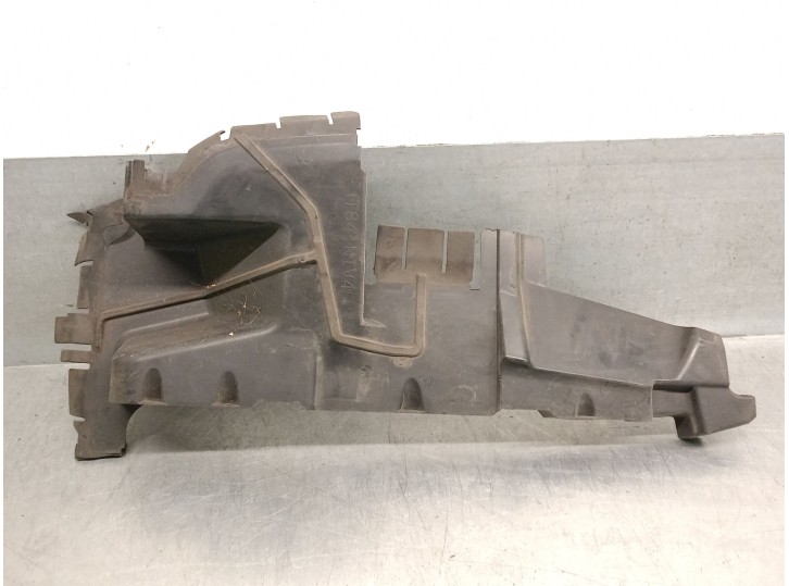 Recambio de molduras delanteras para peugeot 3008 i monospace (0u_) 1.6 hdi referencia OEM IAM 9670057980 7104JR 