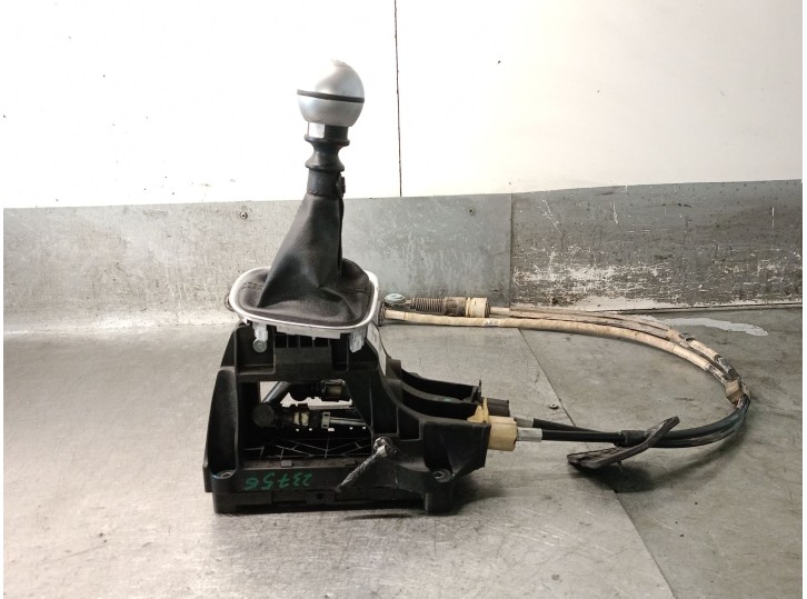 Replacement gear lever for Jeep Compass (MP, M6, MV, M7) 2.0 CRD 4x4 OEM IAM reference 00502957630 4787981AB 