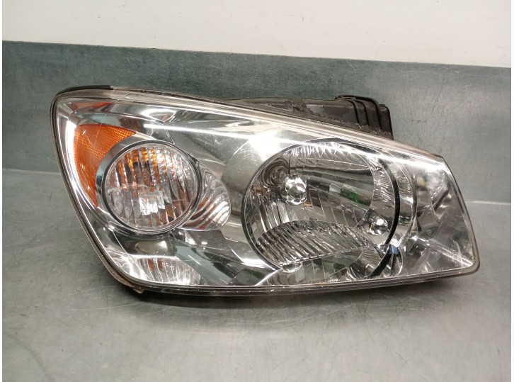 Recambio de faro derecho para kia cerato 2.0 turbodiesel cat referencia OEM IAM 921022F020 921022F020 