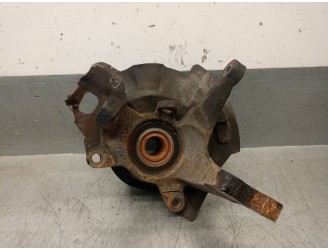 Recambio de mangueta delantera izquierda para kia cerato 2.0 turbodiesel cat referencia OEM IAM 517152F310 517502F110 