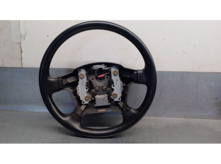 Recambio de volante para kia cerato 2.0 turbodiesel cat referencia OEM IAM 561102F500 561102F620GW 