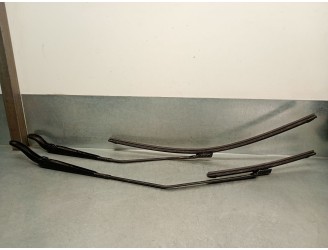 Recambio de brazo limpia delantero derecho para renault captur ii (hf_) tce 90 (hfm6) referencia OEM IAM 288810776R  