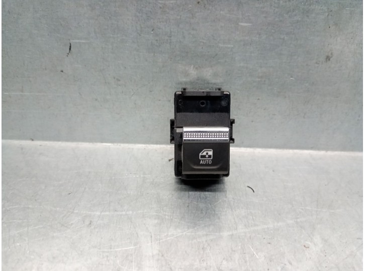 Recambio de mando elevalunas trasero derecho para renault captur ii (hf_) tce 90 (hfm6) referencia OEM IAM 254114723R 254114723R