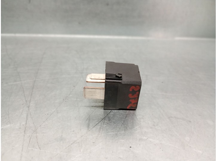 Recambio de rele para mercedes-benz clase m (w163) 2.7 cdi 20v cat referencia OEM IAM A0025421519  